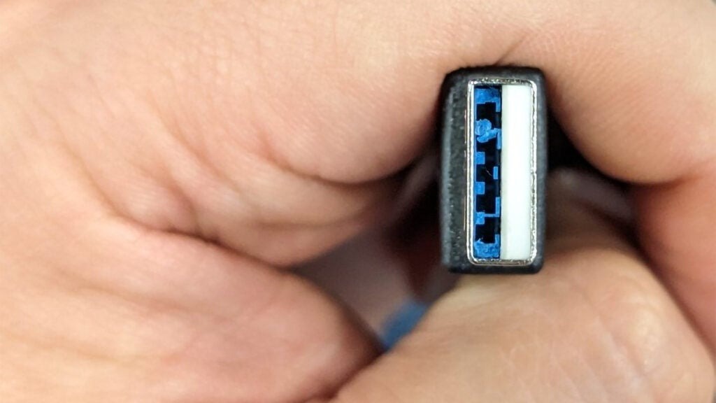 Устройства USB страдают от PS5. Игроки соревнования EVO показали повреждения